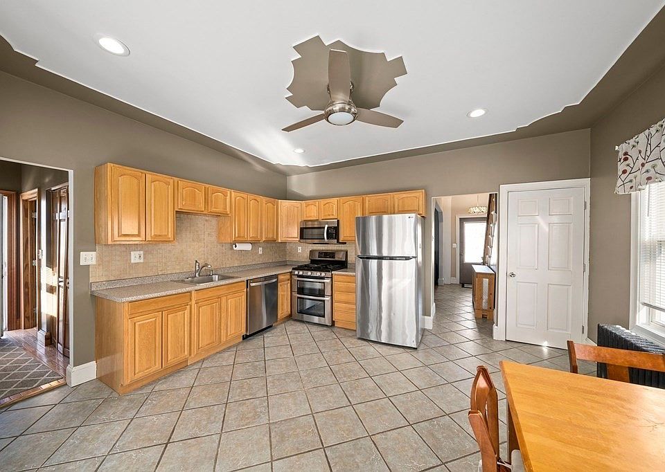 26 Vernon St, Whitman, MA 02382 Zillow