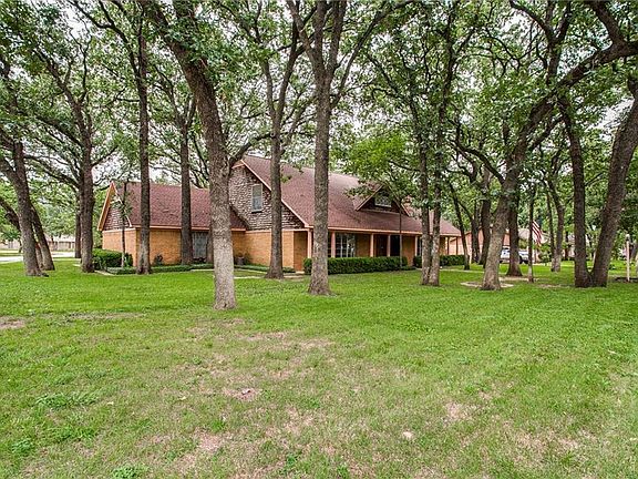 2nd image of 1814 Post Oak Dr
