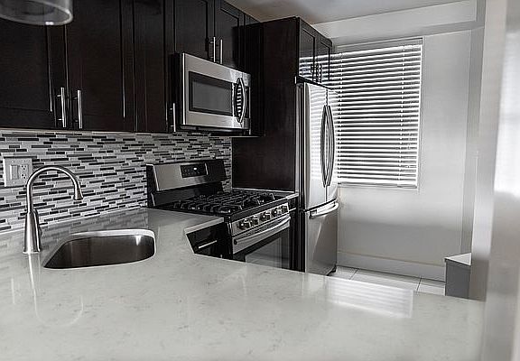 4th image of 10420 Queens Blvd APT 9N