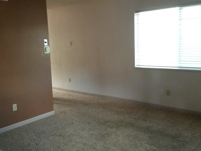 406 Ridges Blvd #15 — Photo 3