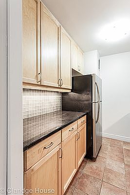 4th image of 201 E 87th St APT 19F