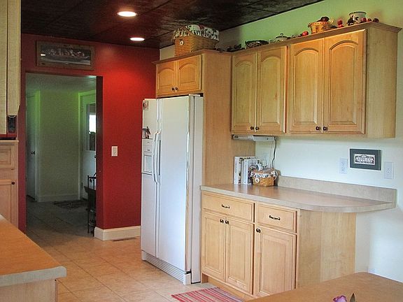 custom maple cabinets