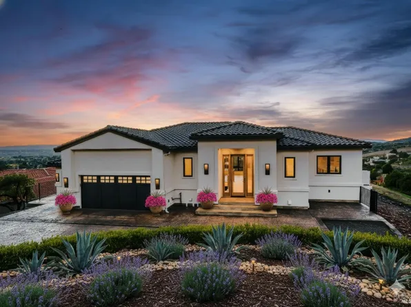 421 Bear Creek Circle, Napa, CA 94558
