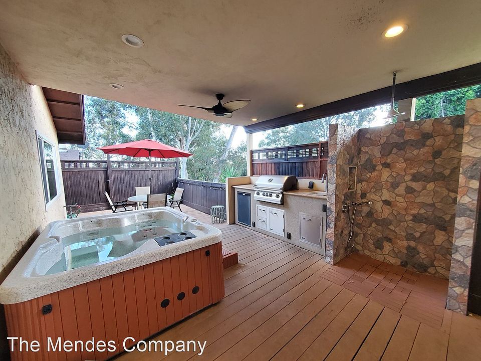 1st image of 1020-22 Edgemont Pl #1022