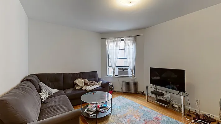 Rented by Emor Management Inc. | media 81