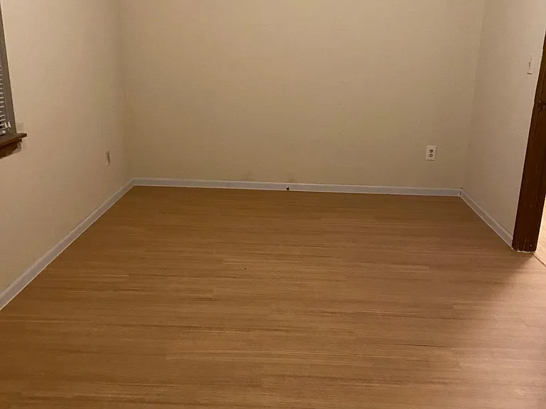 422 NE Churchill St #422 — Photo 7