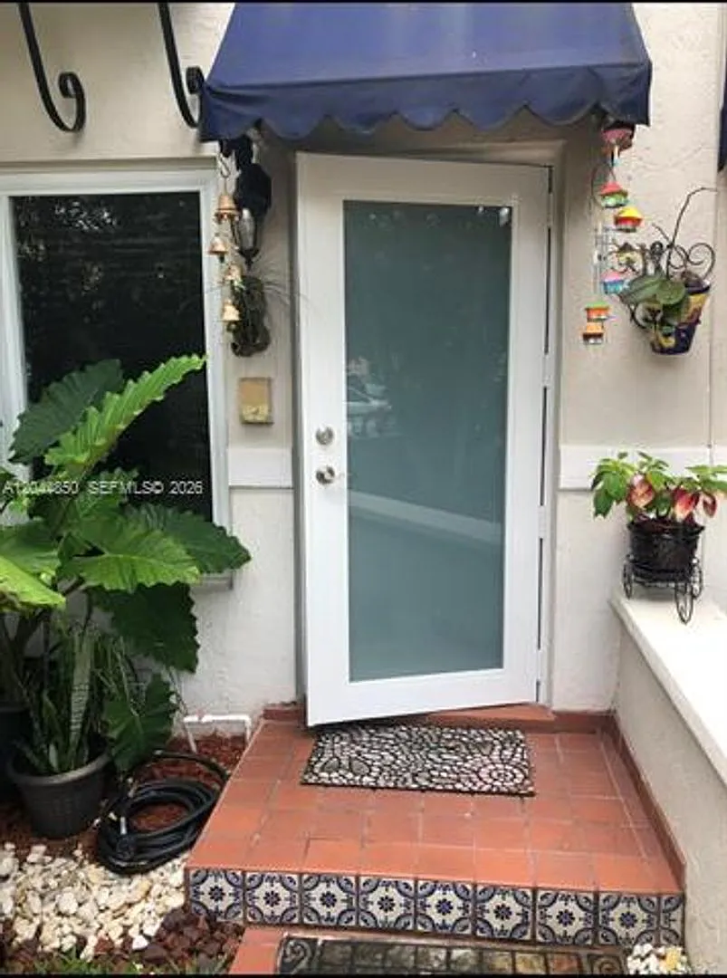 248 Majorca Ave, Coral Gables, FL 33134 — Photo 2