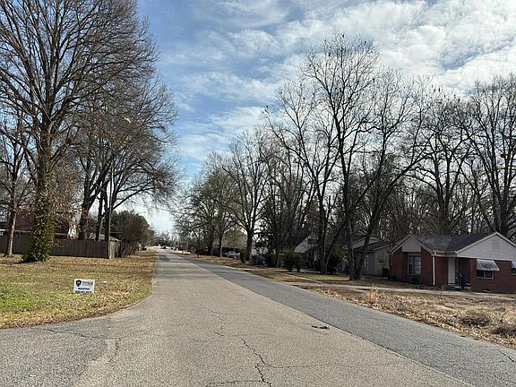 5th image of 202 Dover Rd