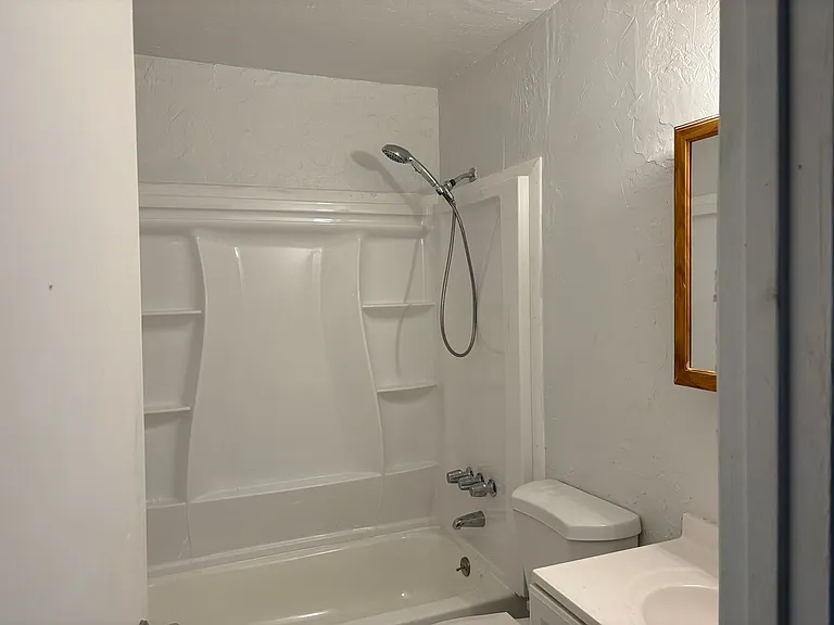 22 S Lake Dr #B — Photo 6