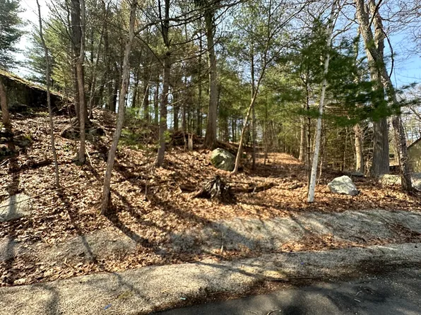 14 Cliff Rd, Saugus, MA 01906