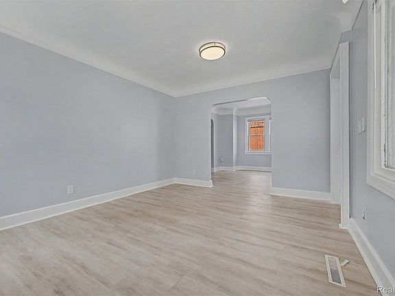 5th image of 1656 S Karle Ave
