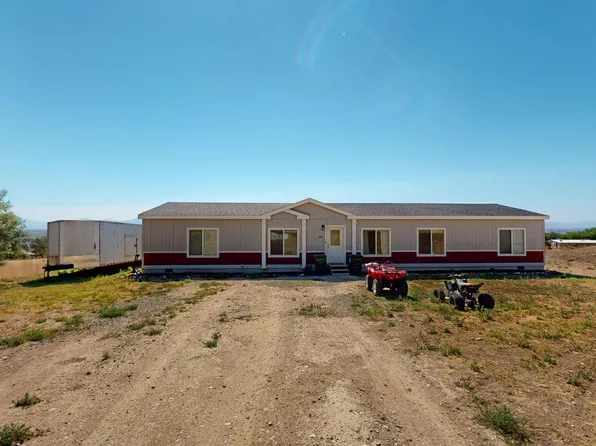 690 Holiday Dr, Spring Creek, NV 89815