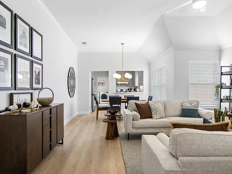 9724 Preston Vineyard Dr — Photo 8