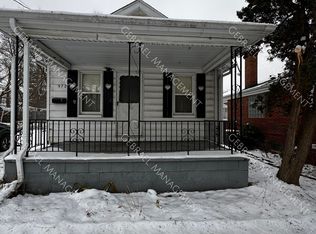 972 Bradley Ave, Flint, MI 48503