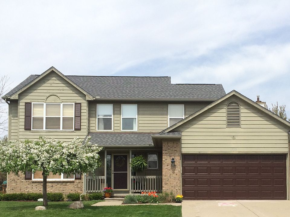 1st image of 1933 Oak Squire Ln
