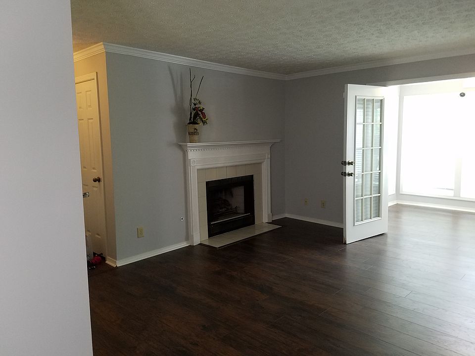 1st image of 505 Berkeley Woods Dr