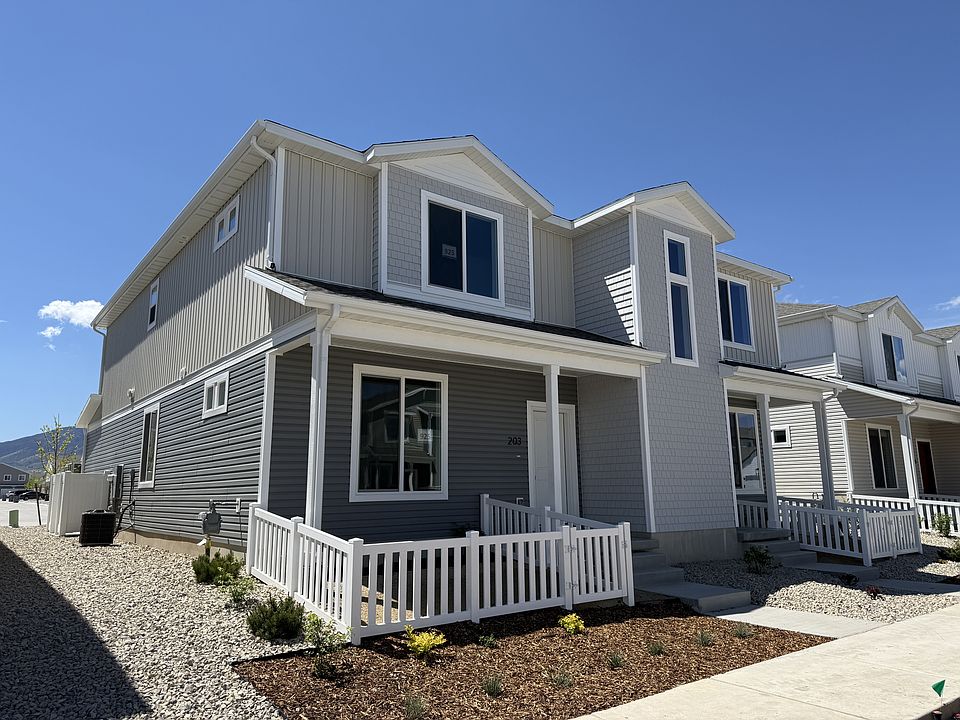 1st image of 203 E Arcade Dr #1