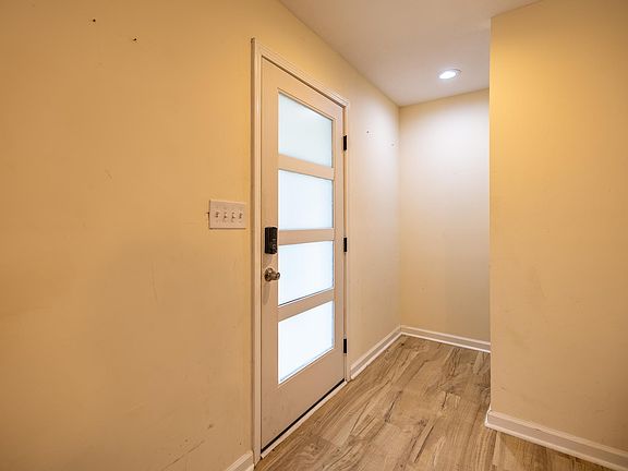 4th image of 111 County Road 1412