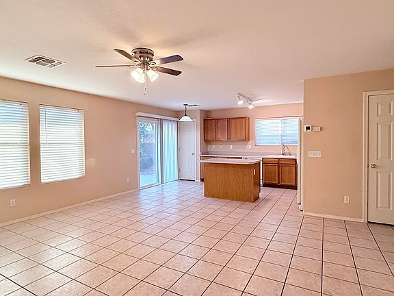 4th image of 13183 N Tanner Robert Dr