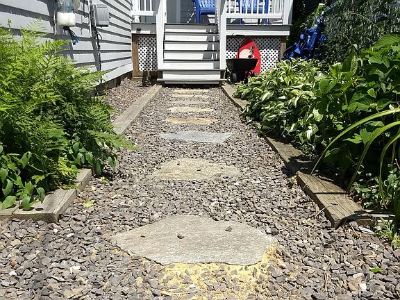 2nd image of 28 Seacliff Ave #2