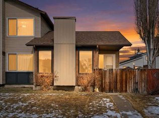 151 S Deerview Ct SE, Calgary, AB T2J6B6