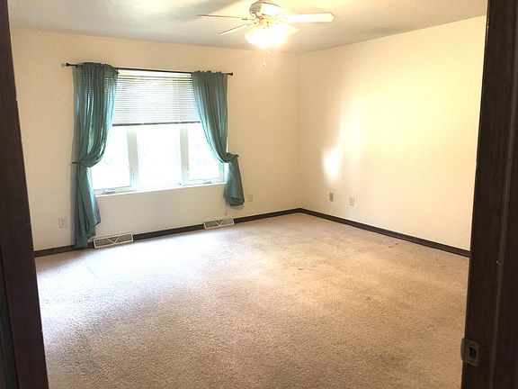 5th image of 1827 Briarwood Ct