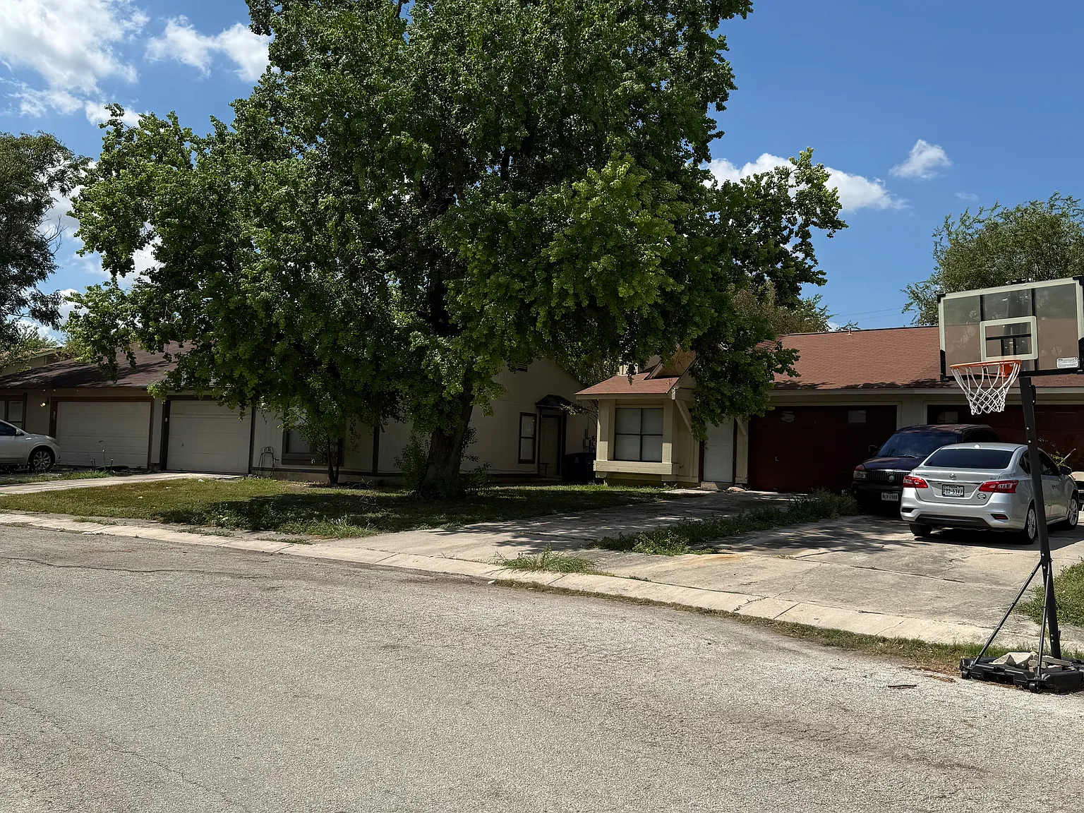 2 bed, 950 sqft, $1,080 — Photo 3