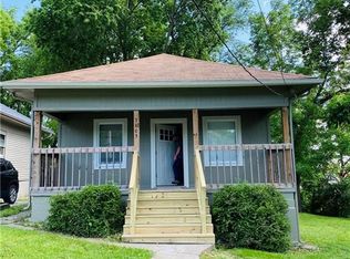 9805 E 9th St S, Independence, MO 64053