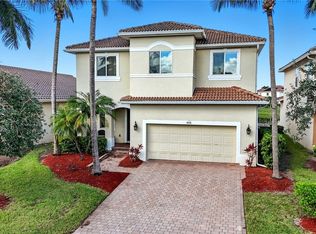 8591 Sumner Ave, Fort Myers, FL 33908