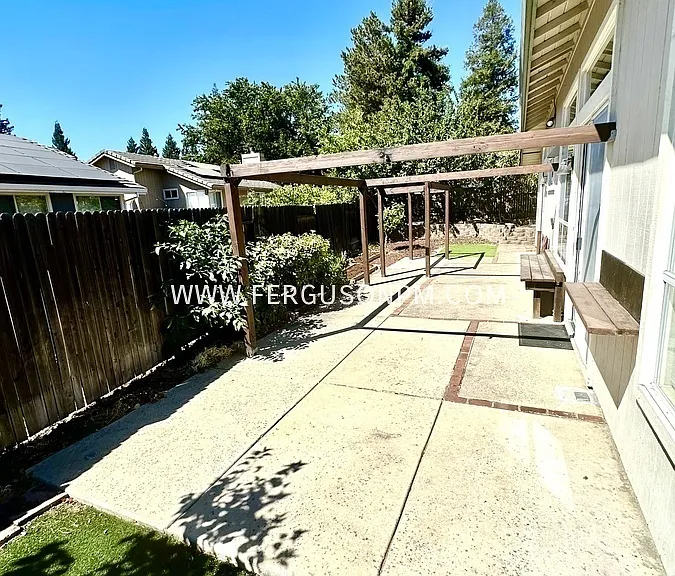 5630 Darby Rd — Photo 18