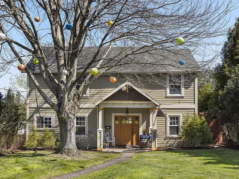 116 SE 72nd Ave — Photo 1