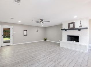 5728 Ammons St, Haltom City, TX 76117