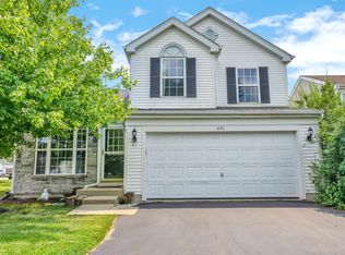 631 Springwood Dr, Joliet, IL 60431
