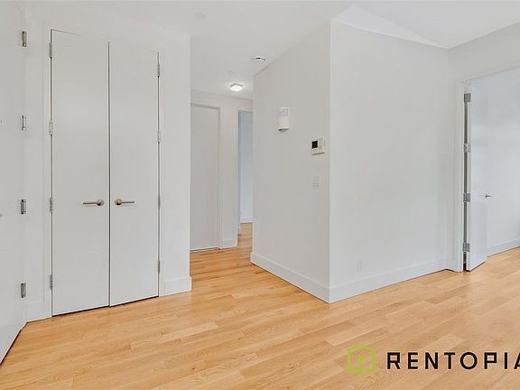 4th image of 91 Varet St #2I