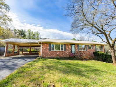 402 Maple Ave, Seneca, SC, 29678