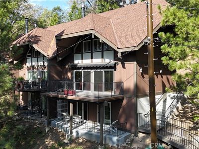 966 Willow Creek Rd APT 14, Lake Arrowhead, CA, 92352