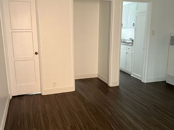 4th image of 625 Elm Ave APT 14