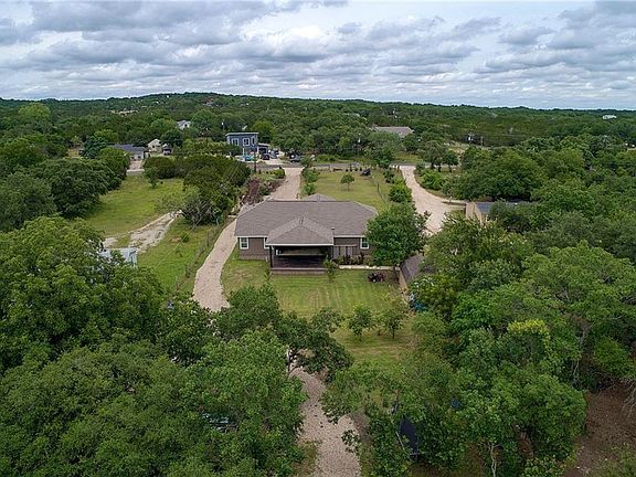 4th image of 24405 Fawn Dr