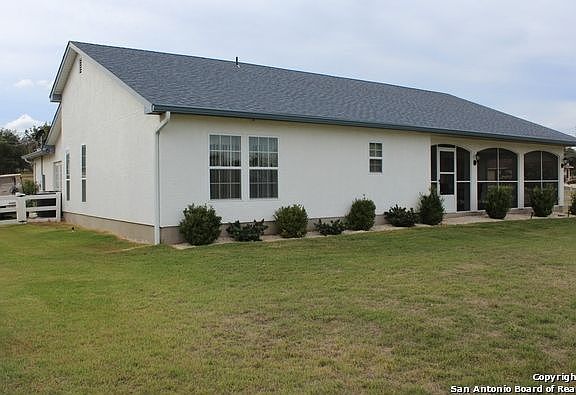 2nd image of 235 Valley Oak Dr