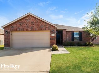 1268 Boxwood Ln, Burleson, TX 76028