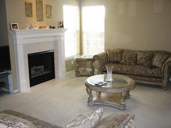 2nd image of 2025 Fox Glen Dr