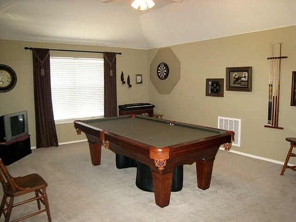 4th image of 5601 Blue Spruce Ln