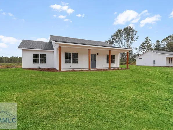 271 Maisie Dr, Odum, GA 31555
