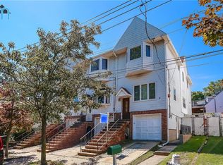 8 James Pl, Staten Island, NY 10305