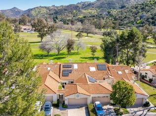 9004 Circle R Oaks Ln, Escondido, CA 92026