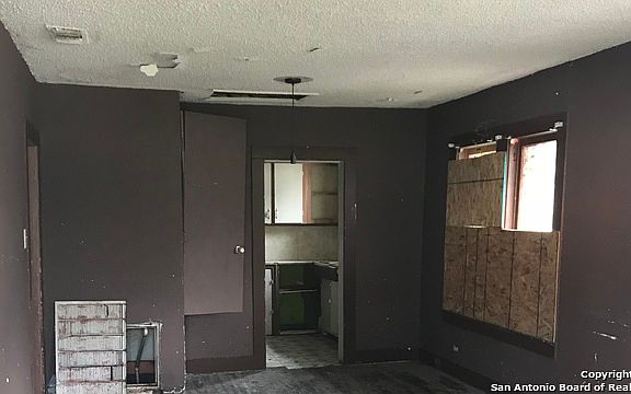 2nd image of 1030 Virginia Blvd