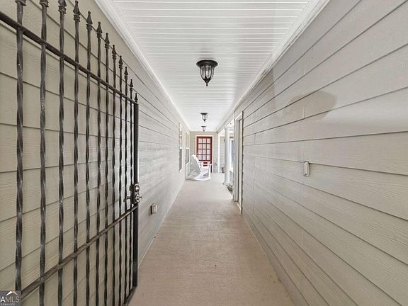 4th image of 162 Cottage Club Dr