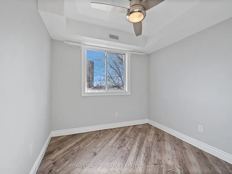 28 Victoria Ave N #312 — Photo 30