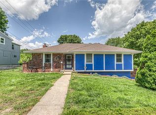 1312 E 133rd St, Grandview, MO 64030