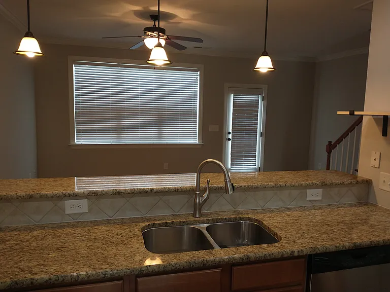 1022 Christopher Dr — Photo 7